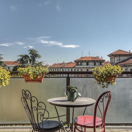 Suite Angolo Alla Stazione - Appartamento Con Terrazzo Panoramico بافيا المظهر الخارجي الصورة
