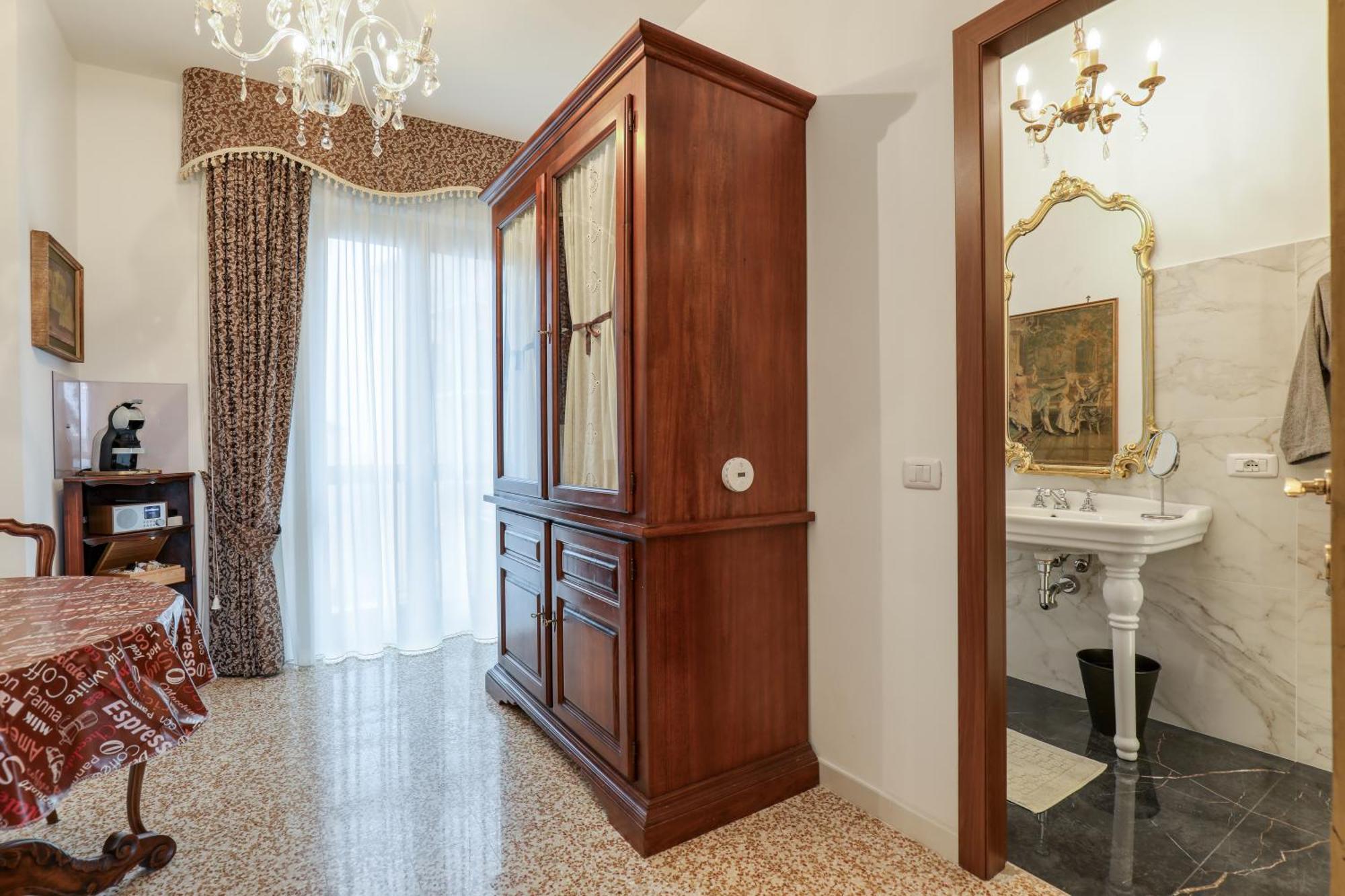 Suite Angolo Alla Stazione - Appartamento Con Terrazzo Panoramico بافيا المظهر الخارجي الصورة